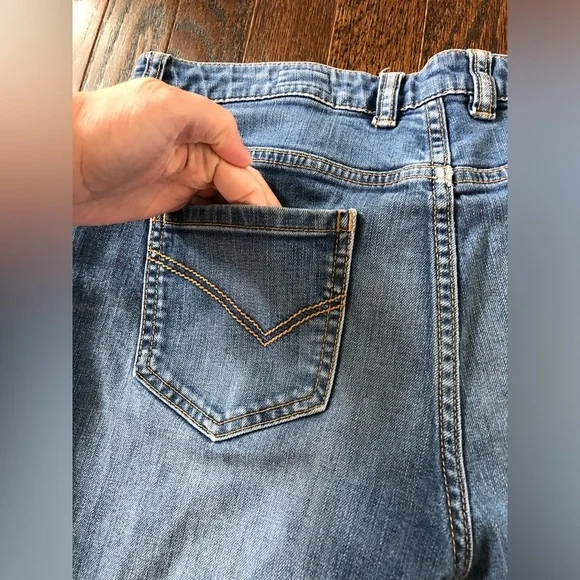 Mini Boden / Johnnie B Boys 15Y Medium Vintage Washed Denim Jean Shorts - EUC! - Picture 12 of 12